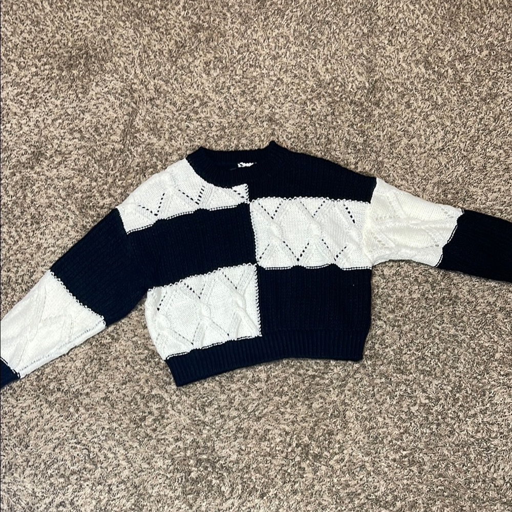 Love Tree Monochrome Knit Sweater